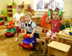 Детский сад - маленькая дверь в большой мир